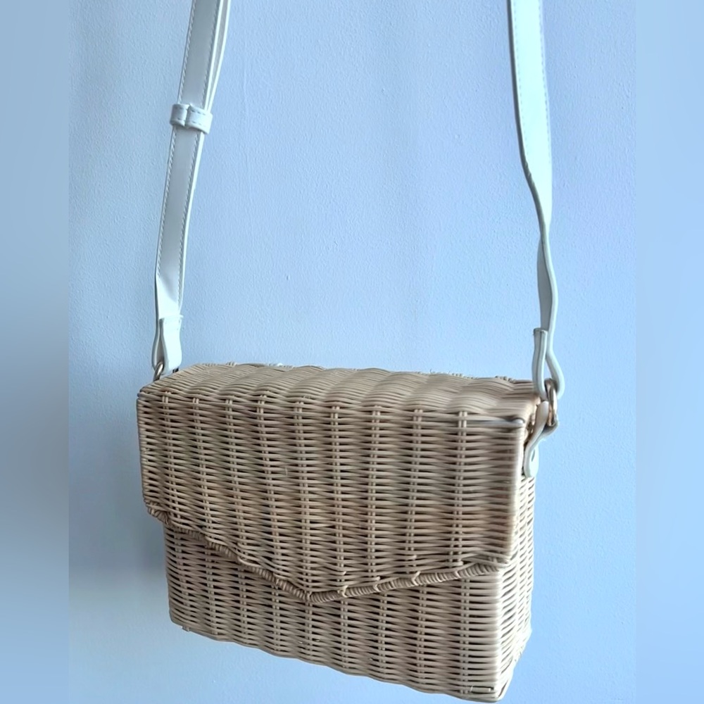 Chic Crossbody Bag